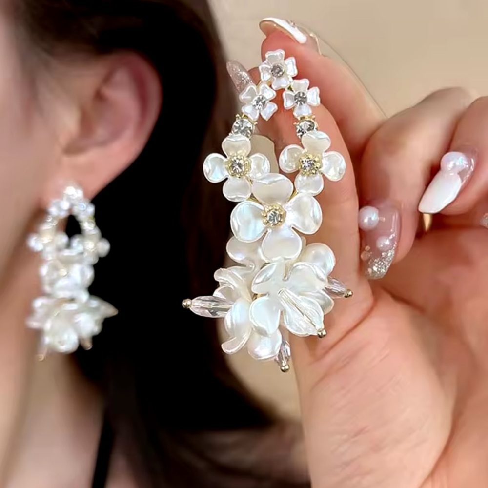 Agathe - Elegant White Color Flower Zircon Drop Earrings